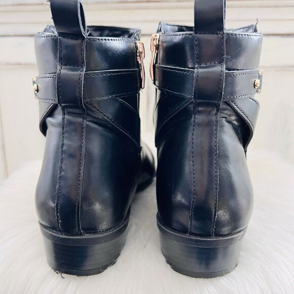 Liz Claiborne Black Vegan Leather Gold Emblem Comfort Low Heel Boots Size 10 - Picture 5 of 8